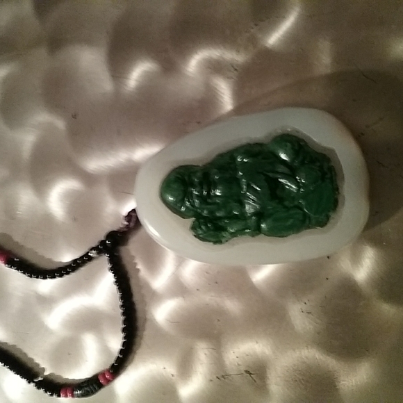 Jade carving - Picture 1 of 3